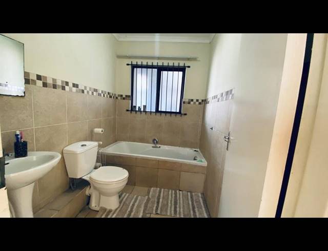 2 BEDROOM APARTMENT FOR SALE IN BRACKENHAM